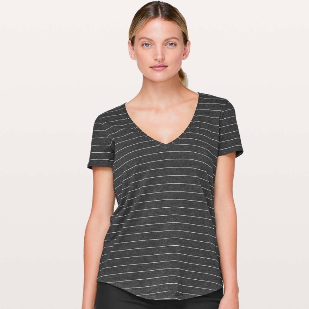 🍋Lululemon Love Tee V-Neck